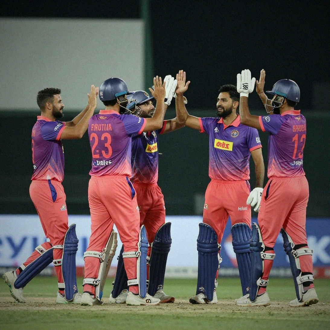 ডট বলের খতিয়ান: বাংলাদেশের মিডল-ওভার সংকট আসলে কোথায় থাকে