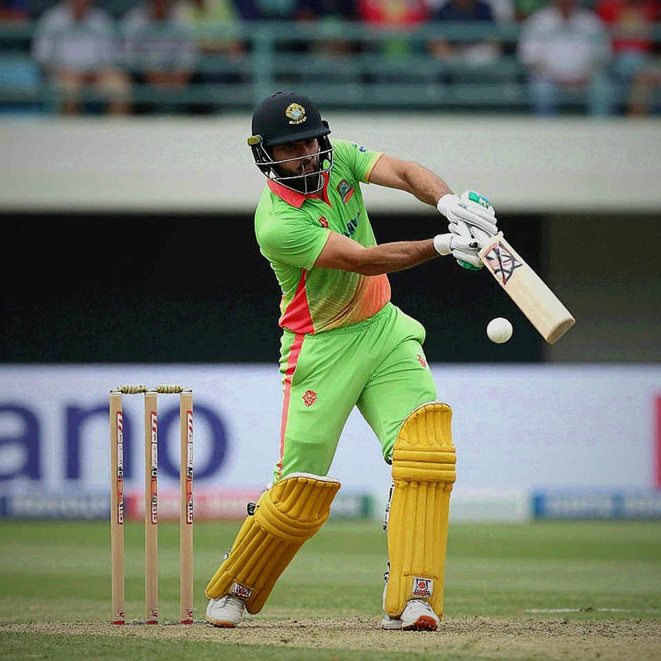 মাঝের ওভারের নীরবতা: টুর্নামেন্ট ক্রিকেটে বাংলাদেশের ব্যাটিং পরিকল্পনার ফাঁক